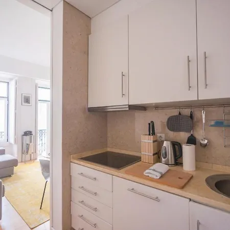 Charming, Sun-drenched In Estrela Lisbon